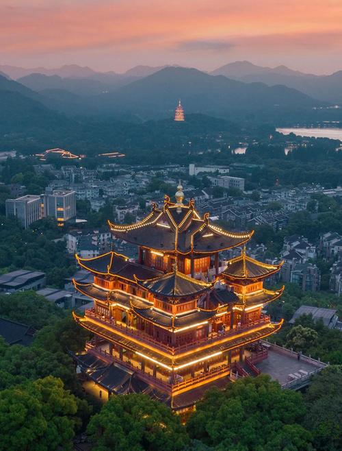 杭州旅行好去处，西湖周边这些地方超适合交友